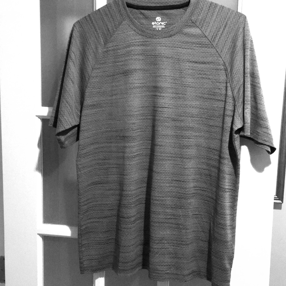 Etonic short sleeve workout shirt